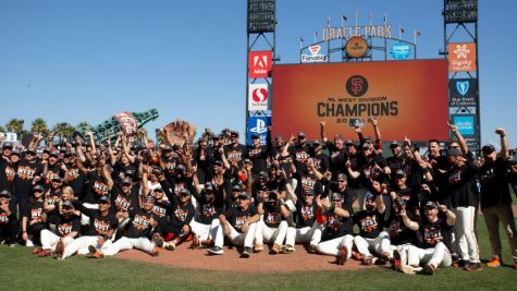 The Entire Giants Team Groups Together for a Team Photo After Winning the Division.